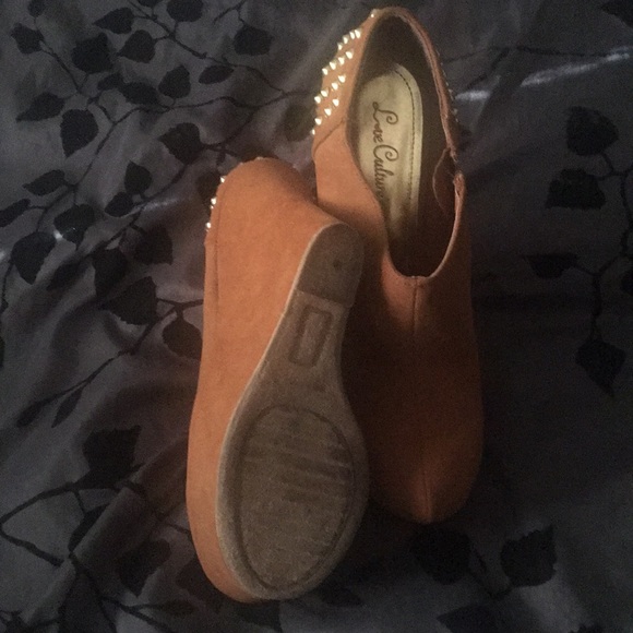 Studded Wedge bootie - Picture 3 of 4